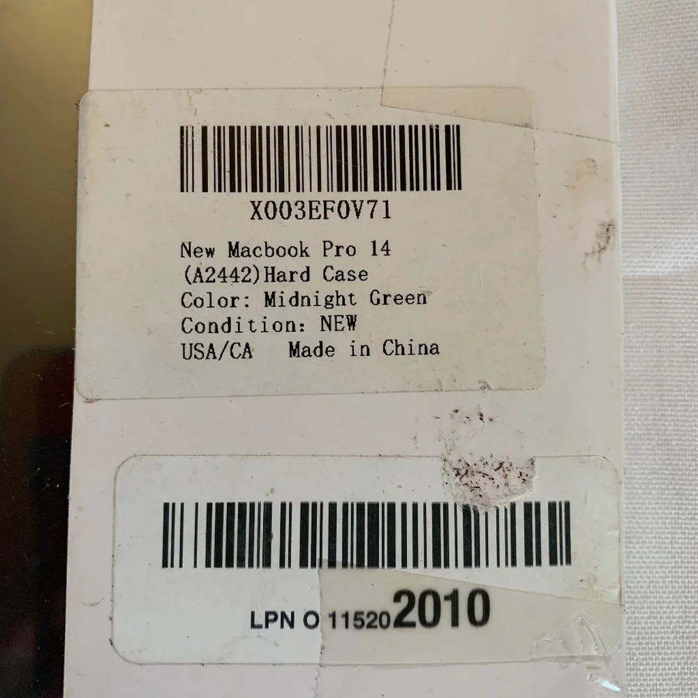 🎉Host Pick🎉 NIB! Hard Case for MacBook Pro 14.2” in Midnight Green!